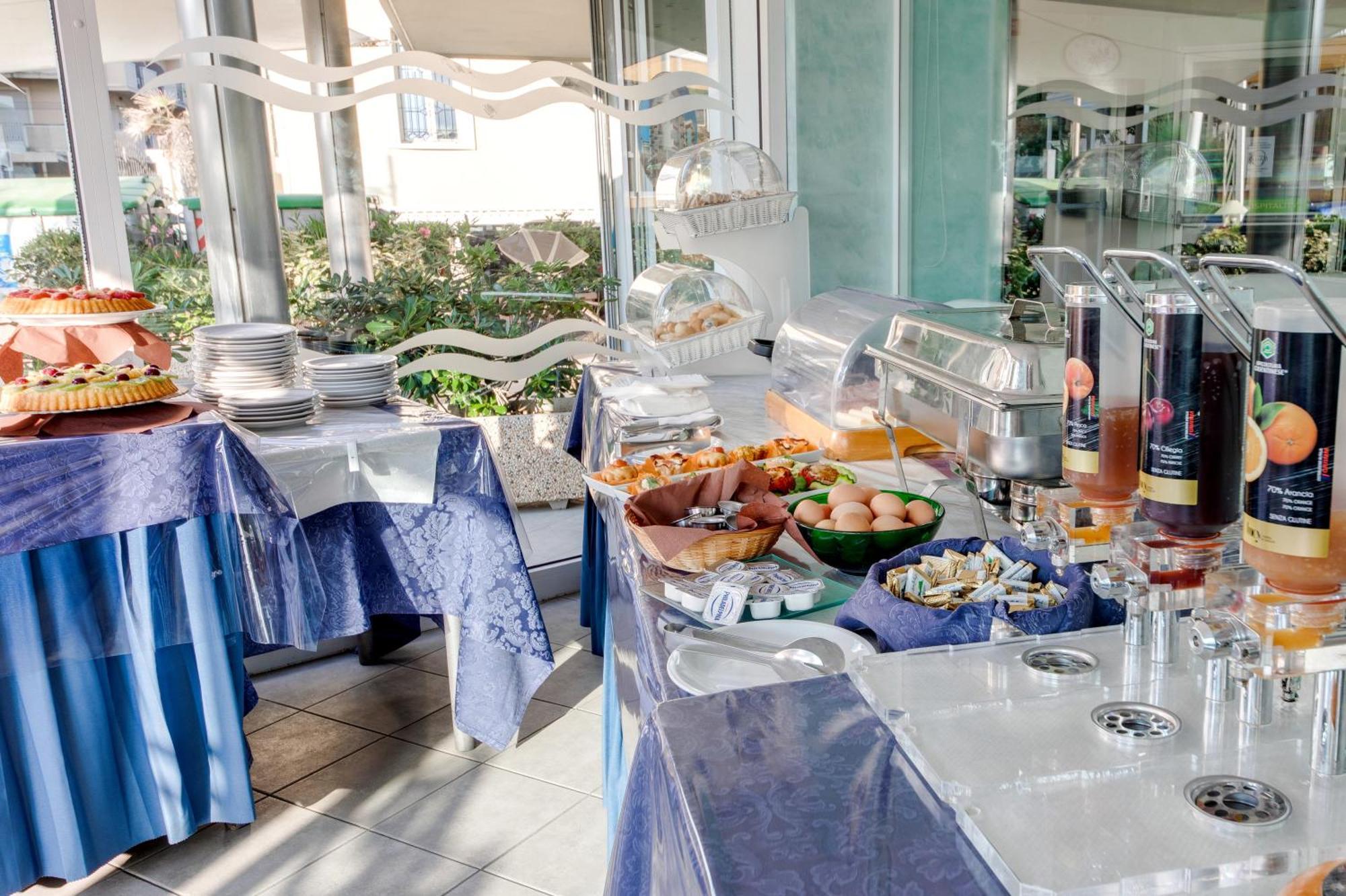 Hotel Margareth Riccione Esterno foto