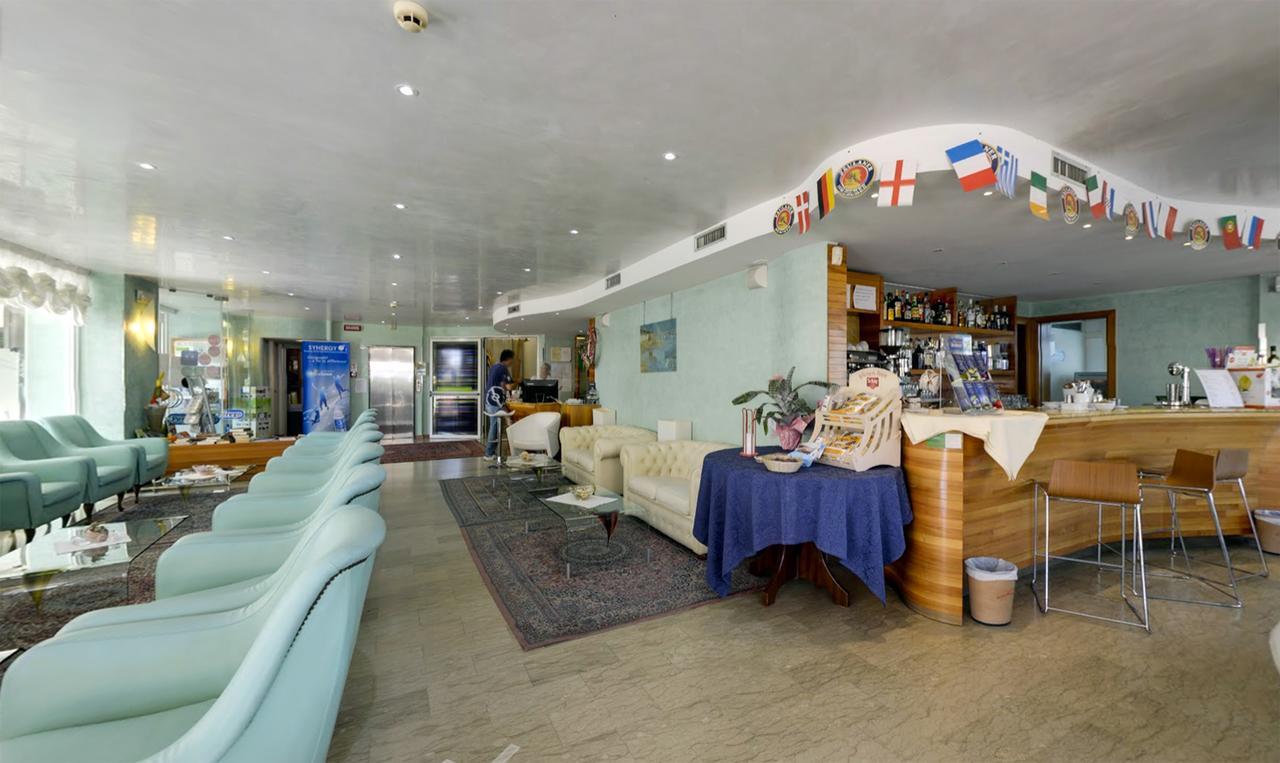 Hotel Margareth Riccione Esterno foto