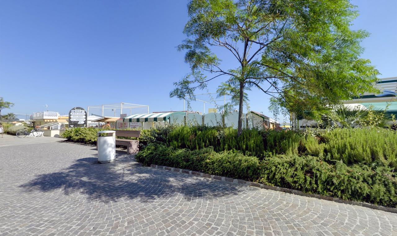 Hotel Margareth Riccione Esterno foto