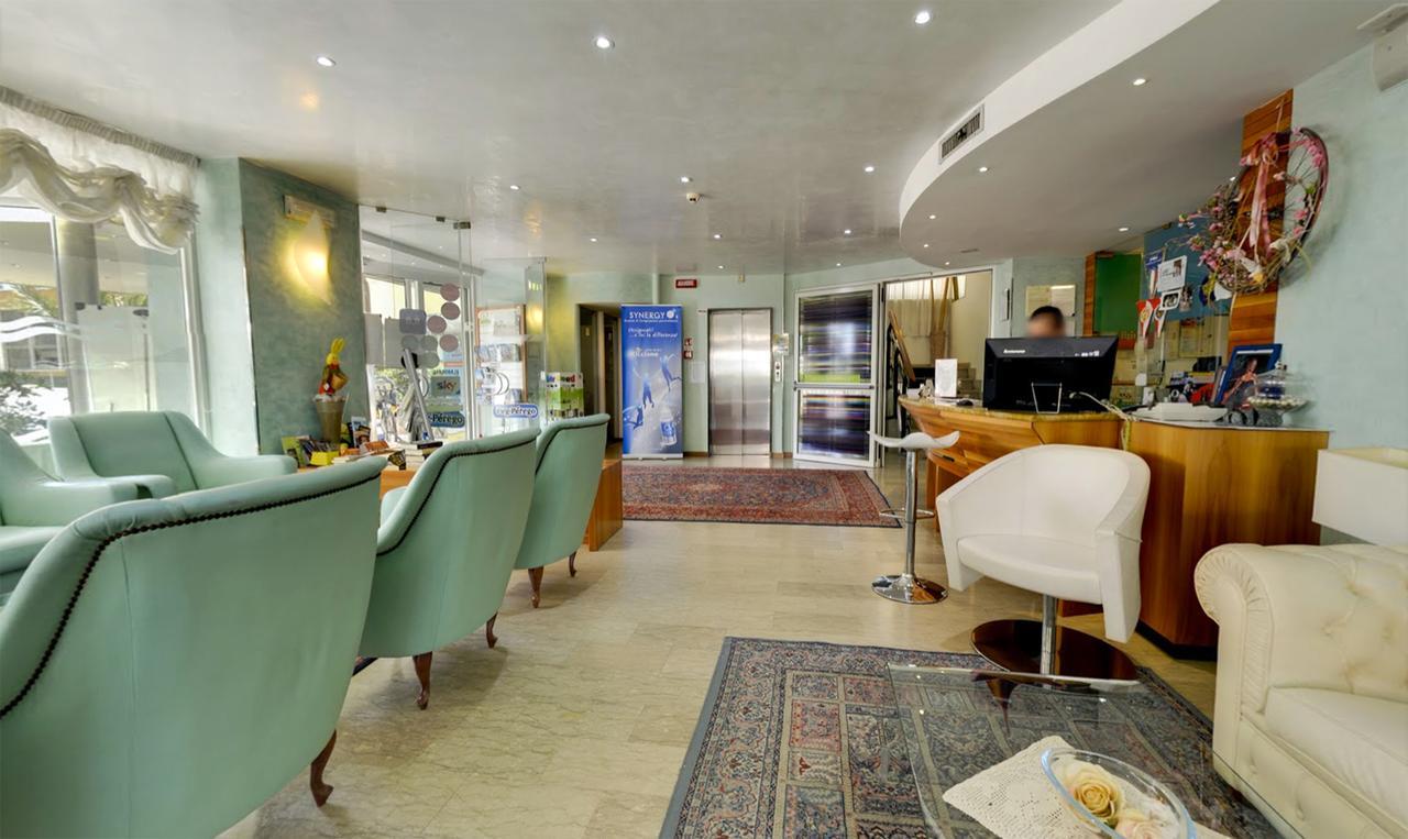 Hotel Margareth Riccione Esterno foto