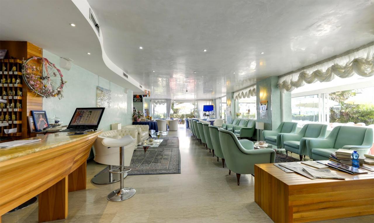 Hotel Margareth Riccione Esterno foto