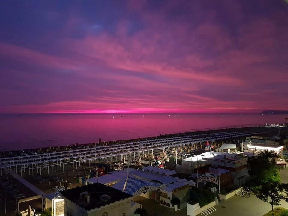 Hotel Margareth Riccione Esterno foto