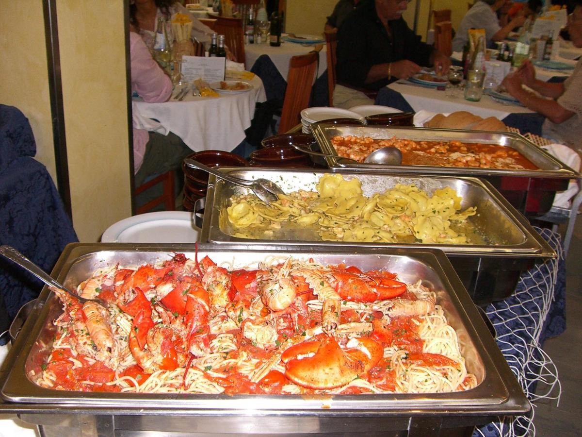 Hotel Margareth Riccione Esterno foto